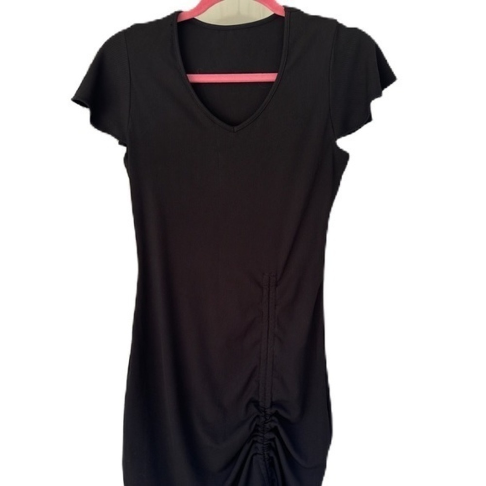 Black ruched dress. Photos don’t capture. Size 4. Stretchy New